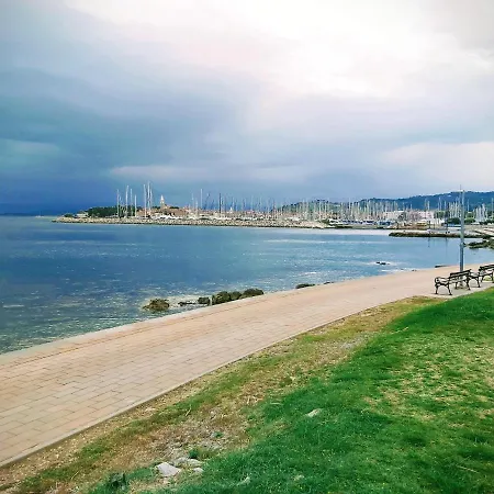 Daire Apartmaji V Izoli Babic, Simonov Zaliv *