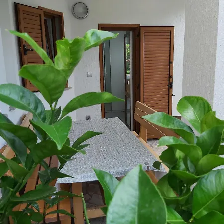 Lägenhet Apartmaji V Izoli Babic, Simonov Zaliv Izola