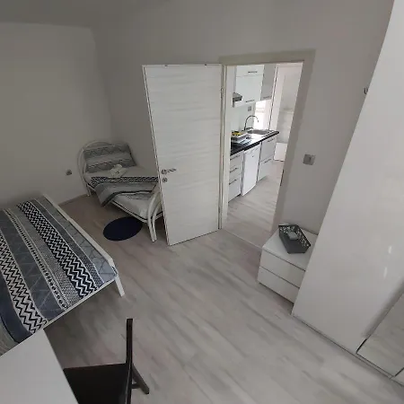Apartmaji V Izoli Babic, Simonov Zaliv Izola