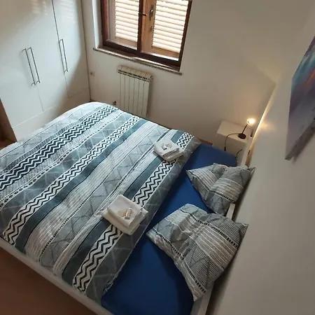 Lägenhet Apartmaji V Izoli Babic, Simonov Zaliv *