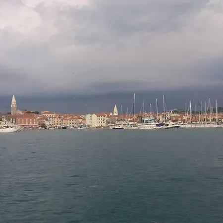 公寓 Apartmaji V Izoli Babic, Simonov Zaliv *