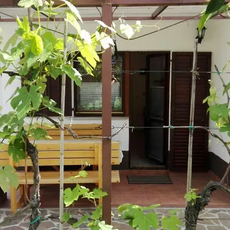 Apartmaji V Izoli Babic, Simonov Zaliv Lejlighed Izola