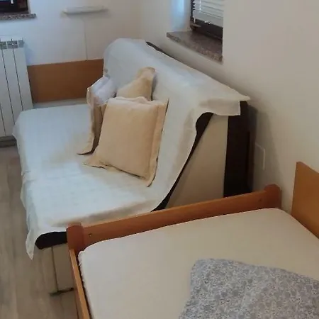 Apartmaji V Izoli Babic, Simonov Zaliv